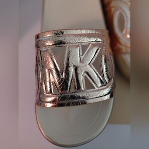 Michael Kors Pale Gold Splash Slide Sandals Size 9
